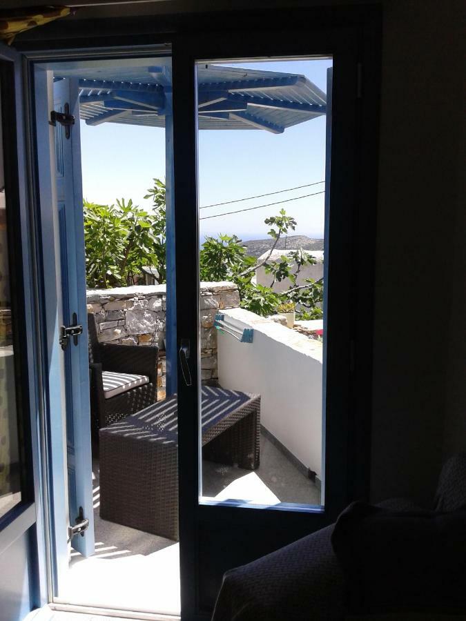 Stegadi Apartments Sikinos Bagian luar foto
